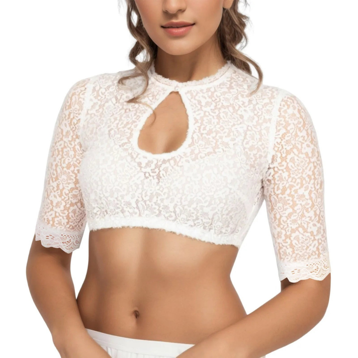 Vit damblus med tidlös design, perfekt för Oktoberfest. Kombinera elegans och komfort för alla festliga tillfällen.
