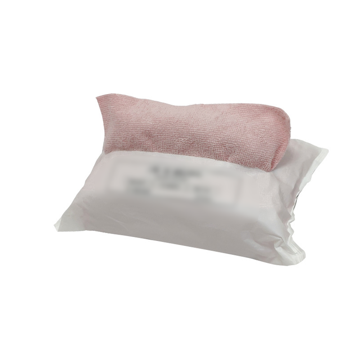 Absorberande mikrofiber kökshandduk i blått, rosa och grått för effektiv rengöring av köksytor och bord.