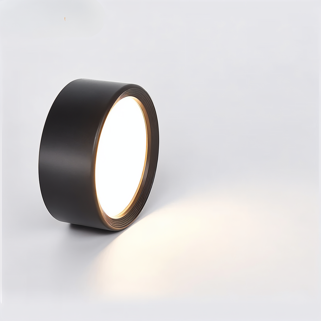 Hembelysning: AluminBeam rund LED taklampa, energisnål och modern.
