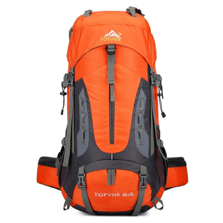 AquaTrek 45L: Vattentät och slitstark ryggsäck för utomhusbruk, perfekt för alla äventyr.