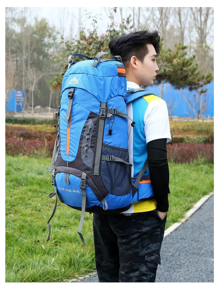 AquaTrek unisex 45L ryggsäck, vattentät och funktionell för alla typer av friluftsaktiviteter.