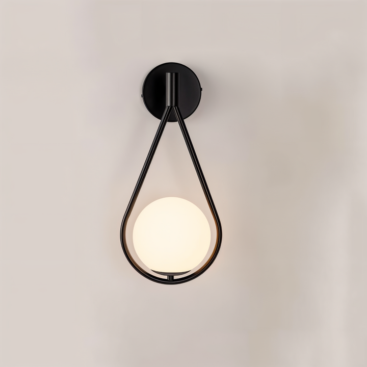 ArtLoop LED-vägglampa, droppformad och stilren för vardagsrum eller annan hembelysning.