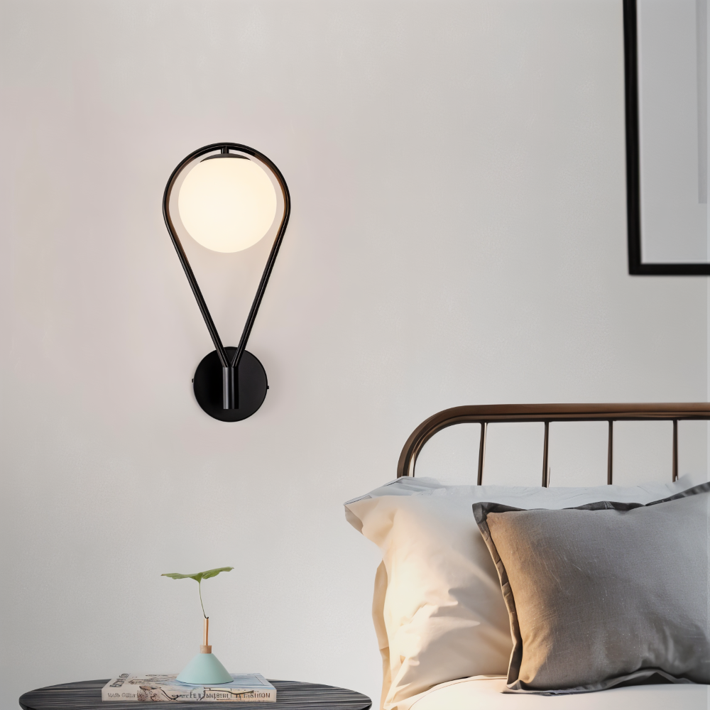 ArtLoop vägglampa, droppformad design som modern LED-lampa, perfekt som accentbelysning.
