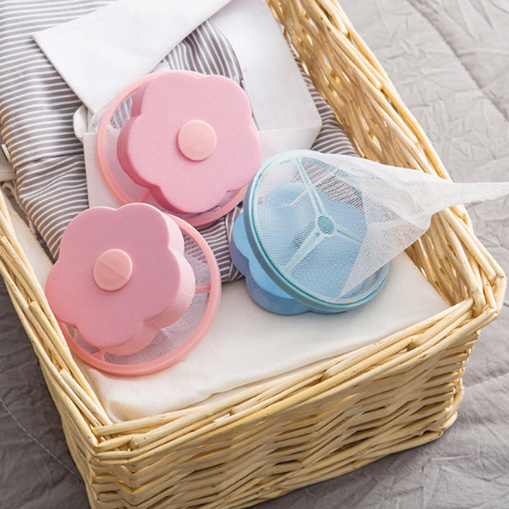 Återanvändbar hårfångare för tvättmaskin, blå och rosa, konformad design, samlar hår och ludd effektivt.