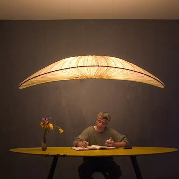 Aurelia Marin LED pendellampa. Modern taklampa med maritim design, perfekt för vardagsrummet.