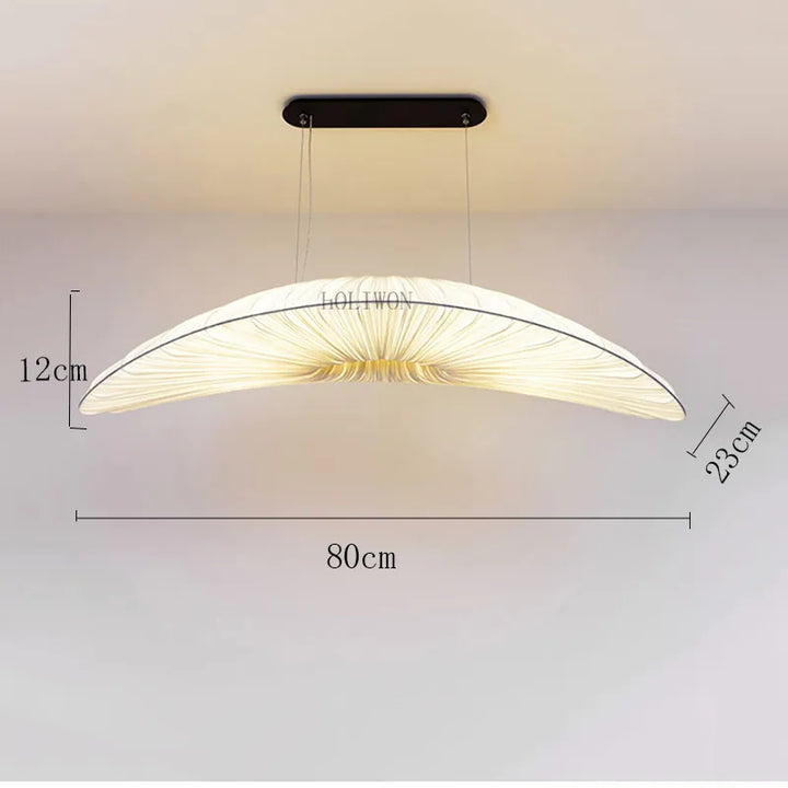 Stilren Aurelia Marin LED pendellampa. Elegant belysning för sovrum, heminredning med konstnärlig touch.