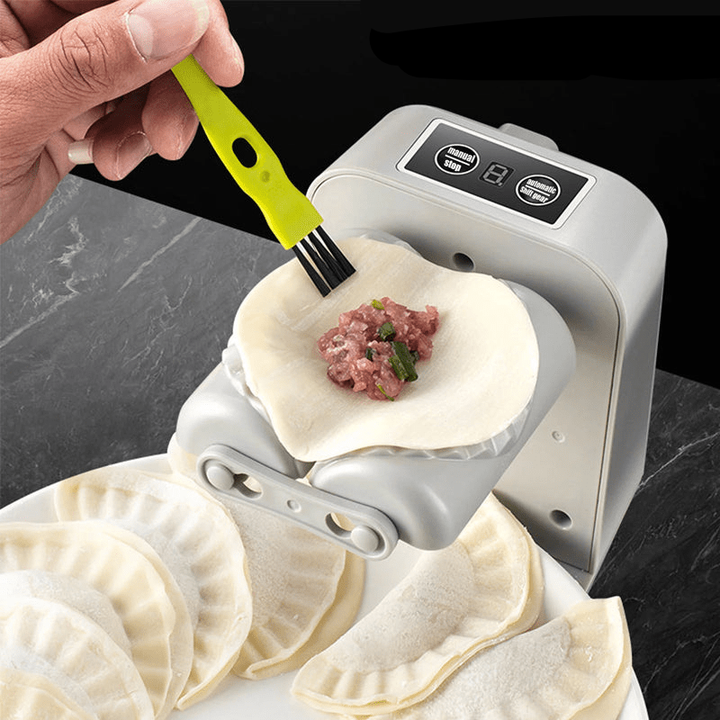 Automatisk ravioli- & dumplingmaskin för snabb & enkel hemmagjord pasta. USB-C laddning, köksapparat.