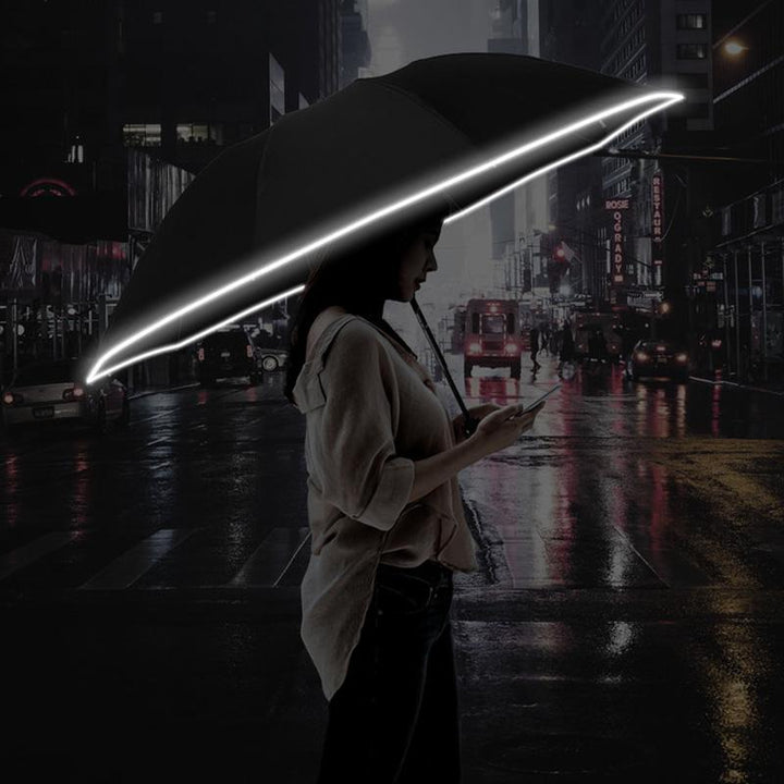 "Automatiskt fällbart paraply med LED, reflexrand, svart design, säkerhet och stil i regn och mörker, accessoar"