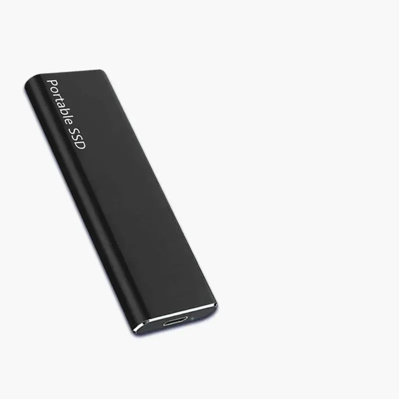 Kompakt 4TB extern hårddisk med USB-C, perfekt för enkel plug and play dataförvaring.