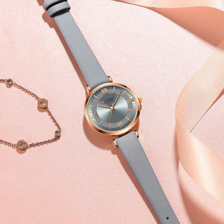 Elegant Vattentät Klocka med Läderarmband