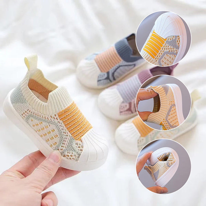 "Barn slip-on sneakers i mesh, halkfria och stretchiga, lätt andningsbart tyg, elastisk öppning, flera färger"