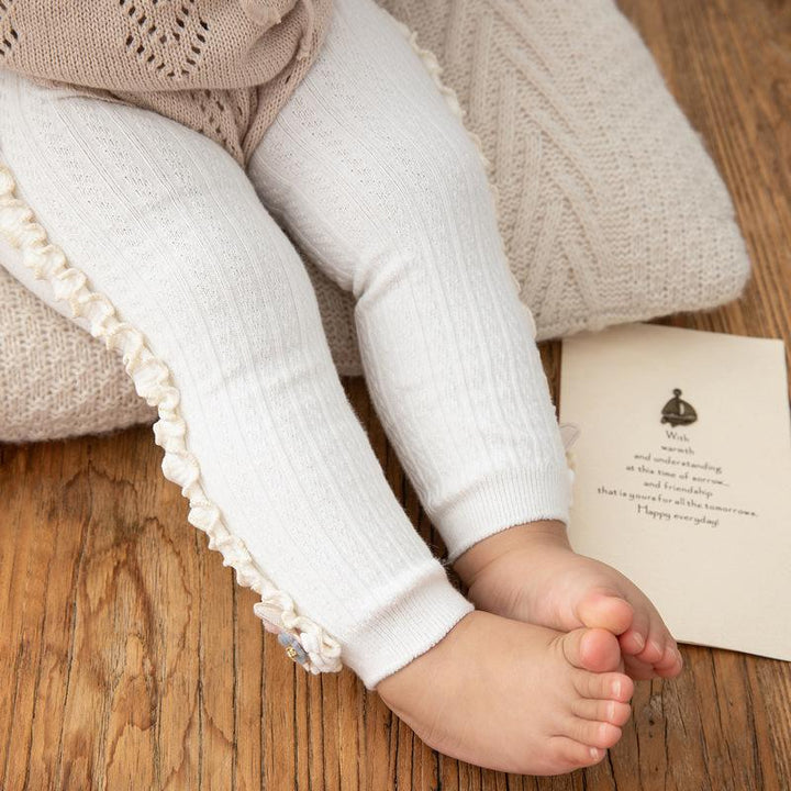 "Barn volangleggings för kallt väder, flicka, söt design med volanger, flera färger, mjuk bomull för komfort och stil."