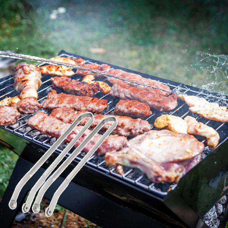 "BBQ-tänger i rostfritt stål med ergonomisk design och justerbar rörelse, perfekta för säker och effektiv grillning."