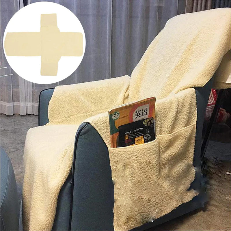 "Beige fleece vilstolsöverdrag med fickor, täcker hela stolen, skyddar mot fläckar, djurhår och spill, hem & inredning."