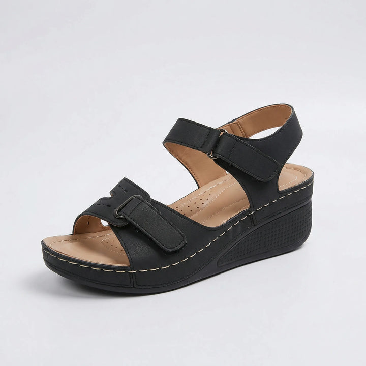 Gul kilklackssandal Alena, bekväm slipon-sandal för dam. Ger bra fotstöd och är lätt att ta på för sommaren.