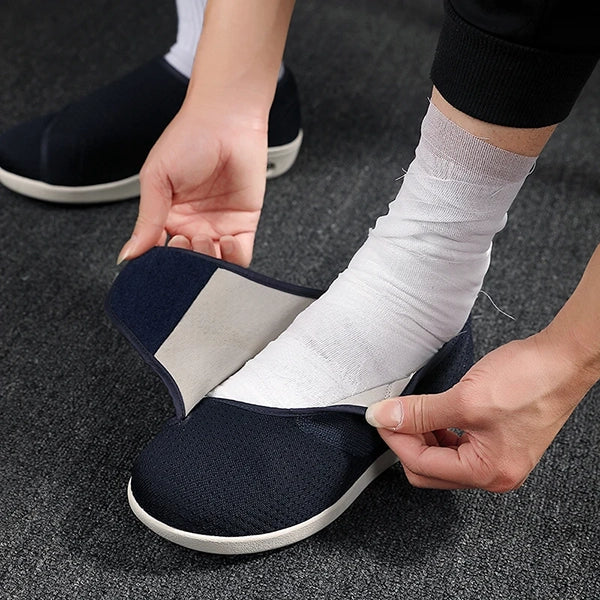 Ergonomiska komfortskor för breda fötter, ger skön avlastning och stöd hela dagen.