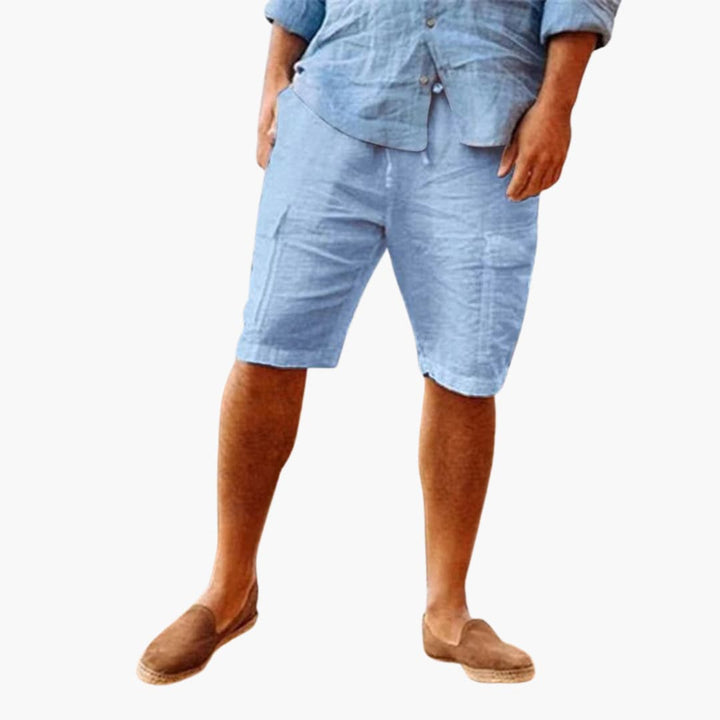 Stilrena herrshorts. Knälånga, casual vardagsshorts med fickor & dragkedja för optimal sommarkomfort & fritid.