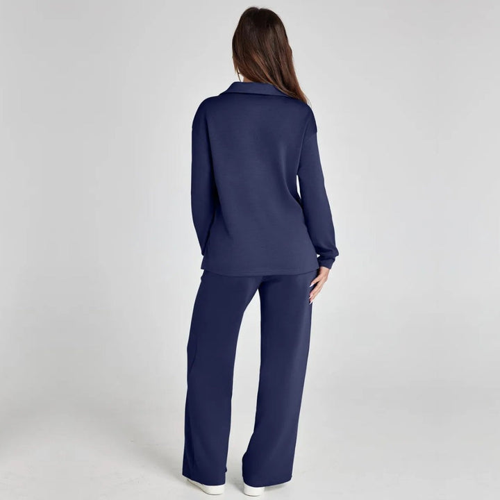 Mjukt dam loungewear-set med vida ben, bekväm passform för fritidsaktiviteter.