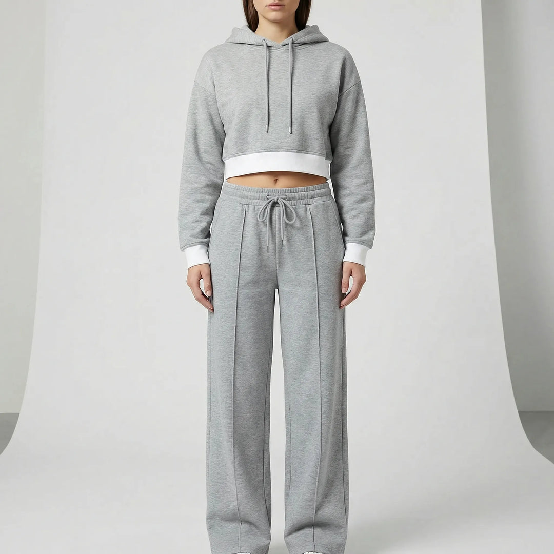 Tvådelat oversized damset. Bekväma fritidskläder, perfekt som loungeset, reseoutfit och vardagslook.