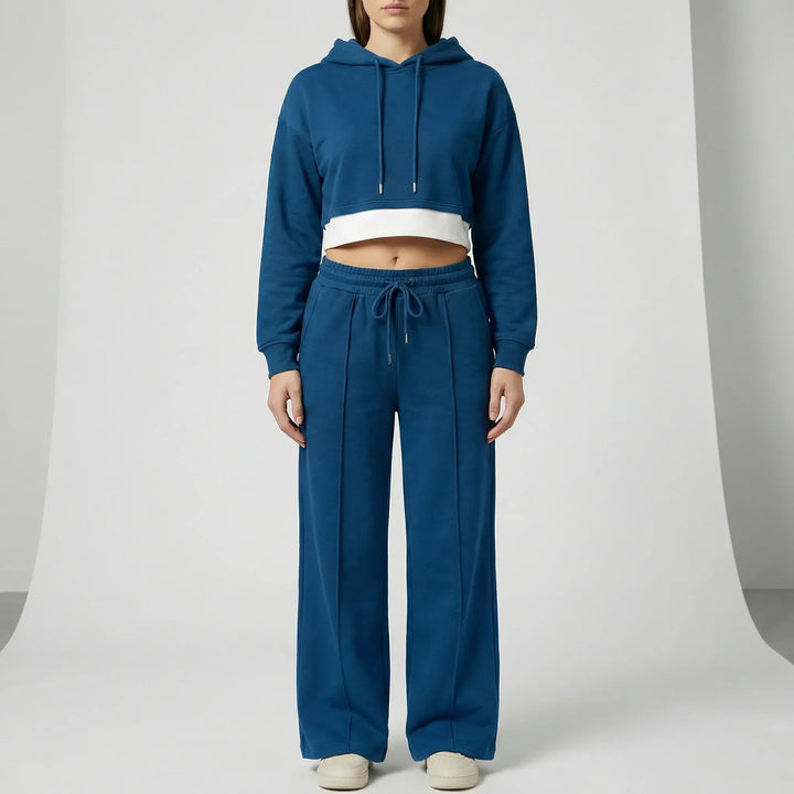 Elegant dam loungeset, perfekt för resor och avslappnade dagar. Mjuk och bekväm damoutfit i Savannah-stil.