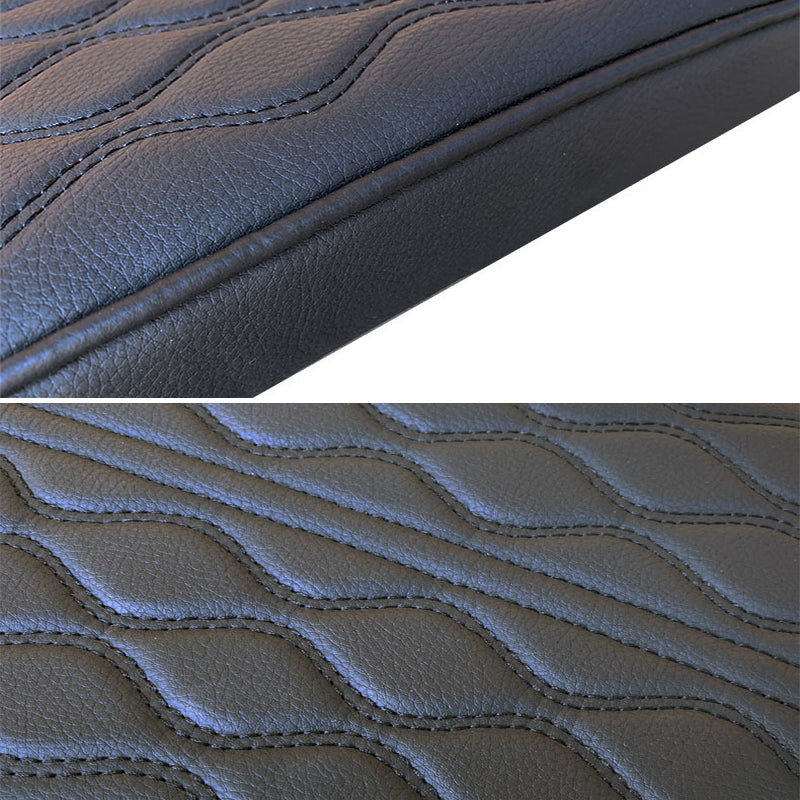"Bil memory foam armstödslåda i elegant svart mikrofiberläder, stilrent designad för komfort och skydd mot smuts och slitning