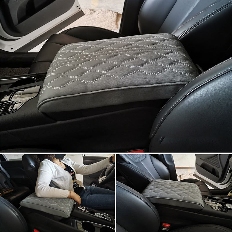 "Bil memory foam armstödslåda i elegant svart mikrofiberläder, stilrent designad för komfort och skydd mot smuts och slitning
