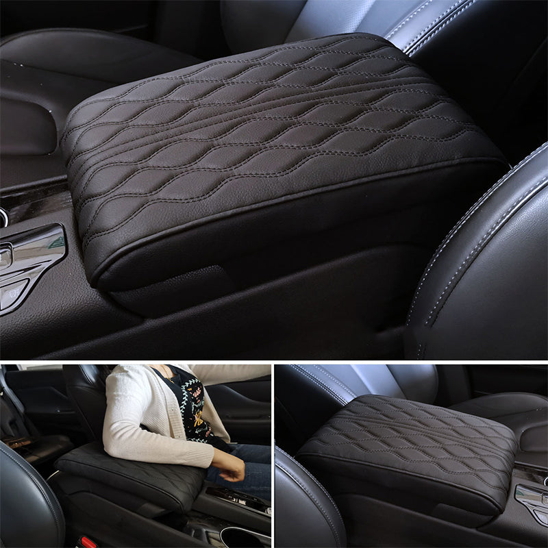 "Bil memory foam armstödslåda i elegant svart mikrofiberläder, stilrent designad för komfort och skydd mot smuts och slitning
