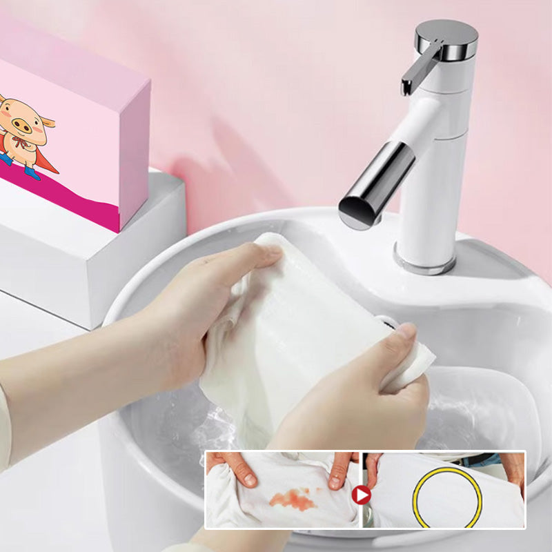 "Bioenzymrengöringstablett, rund form, vit färg, effektiv mot fläckar och bakterier, ger snabb och kraftfull rengöring."