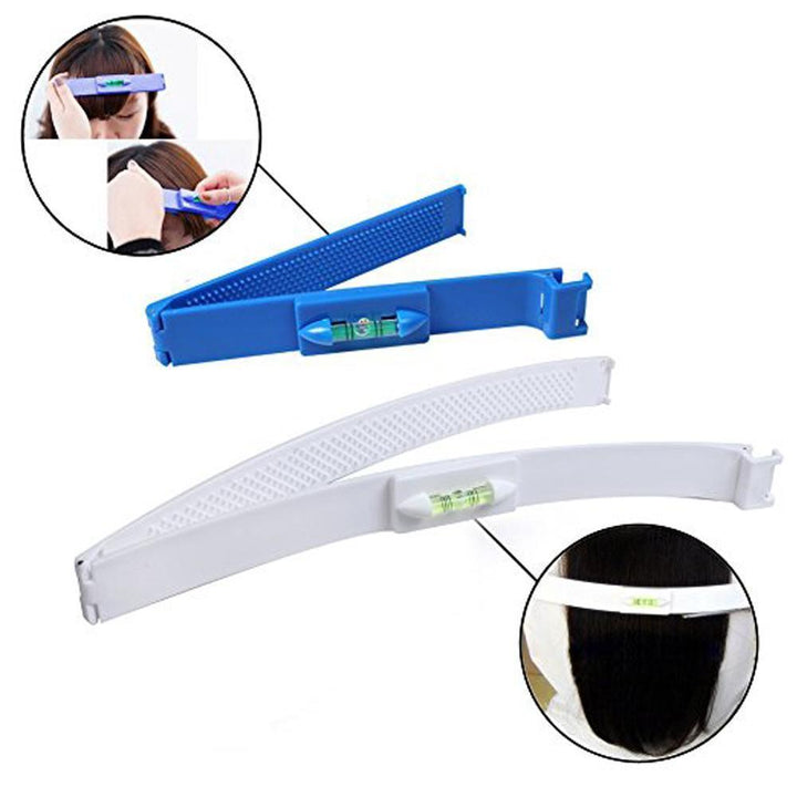 "Blå eller rosa hårklippssats för hemmabruk, två delar. Perfekt för DIY-frisyrer, barn och vuxna. Enkel att använda."