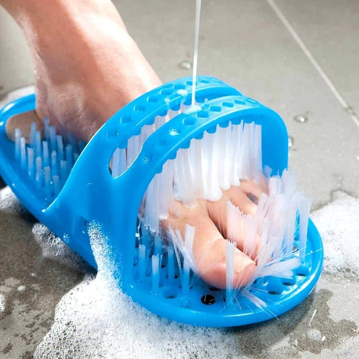 "Blå unisex duschfotsskrubber med borstmassage och pimpsten, halkfria sugkoppar; för spa-liknande fotvård hemma."