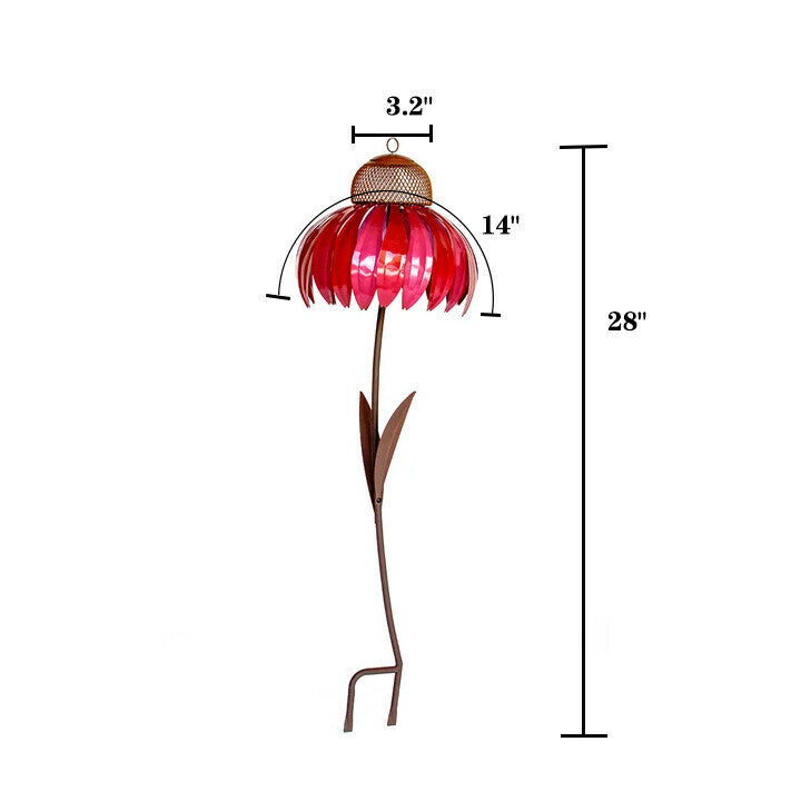 "Blommig järn fågelmatare, formad som blomma, i rött eller blått, perfekt för att locka fåglar i trädgården."