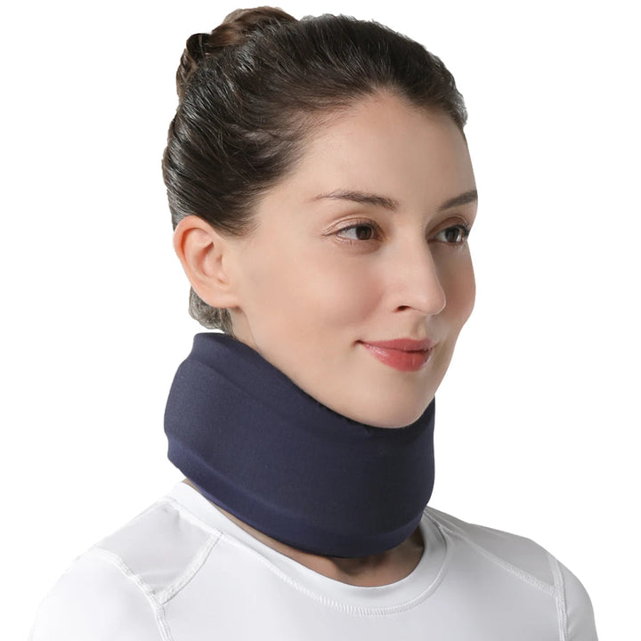 Cervikal nackkrage som aktivt ger hållningsstöd och avlastar nacken. Ergonomisk och andningsbar för smärtlindring under hela dagen.