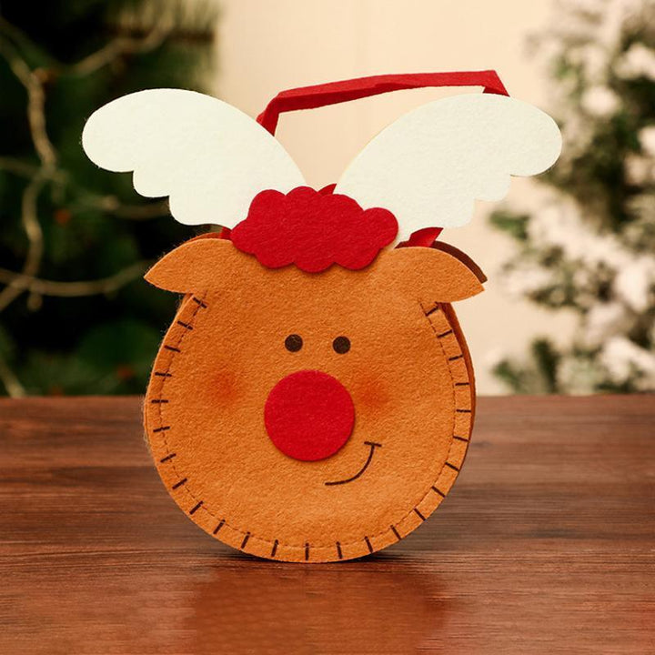 "Charmiga julklappspåsar med 3D-motiv som jultomte och snögubbe i filt, linne och pleuche för julklappsinslagning."