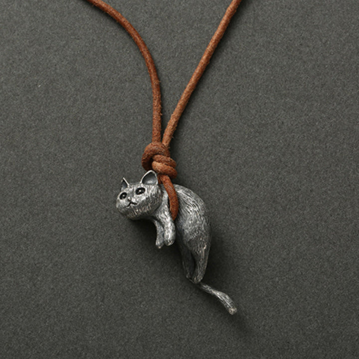 "Charmigt Scruffy katthalsband, robust koppar med silverfinish, strömning repsnöre och förtjusande katthänge"