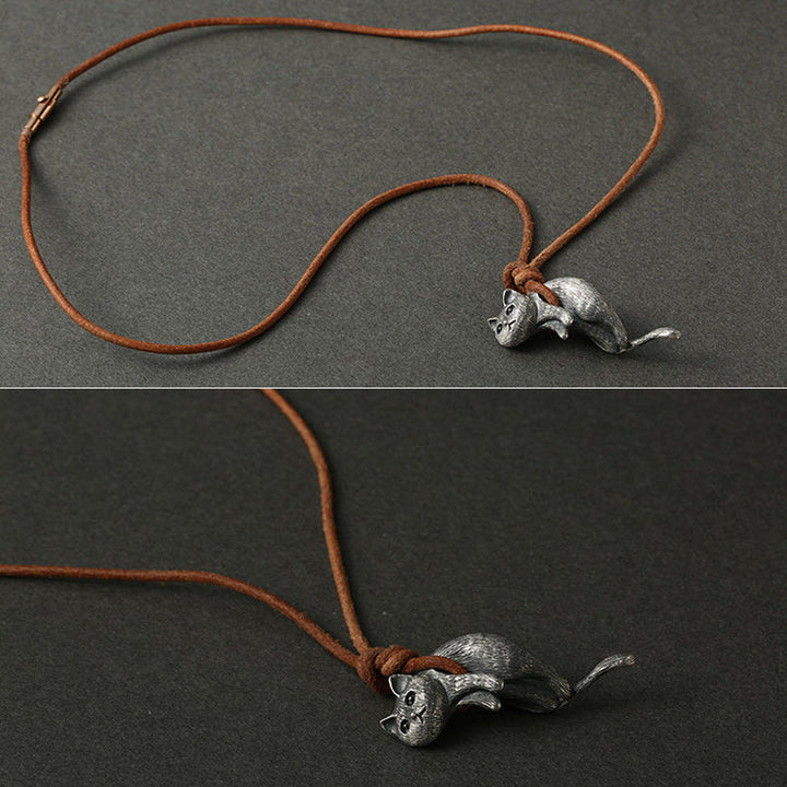 "Charmigt Scruffy katthalsband, robust koppar med silverfinish, strömning repsnöre och förtjusande katthänge"