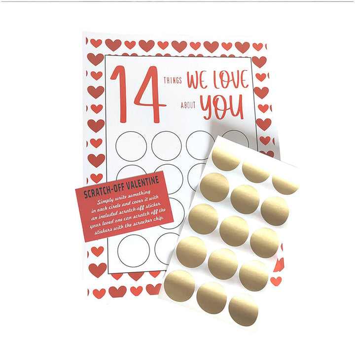 "Charmigt unisex anpassningsbart Alla hjärtans dag skrapkort med färgglad papperdesign och skrapklistermärken."