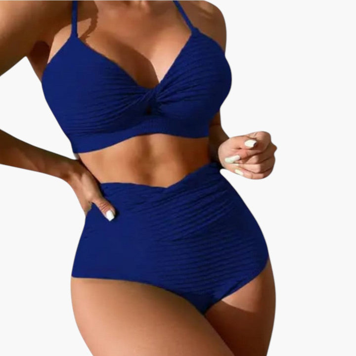 Sida vy av kvinnors badkläder, bikini med justerbar trekantstopp & hög midja. Smickrande passform.