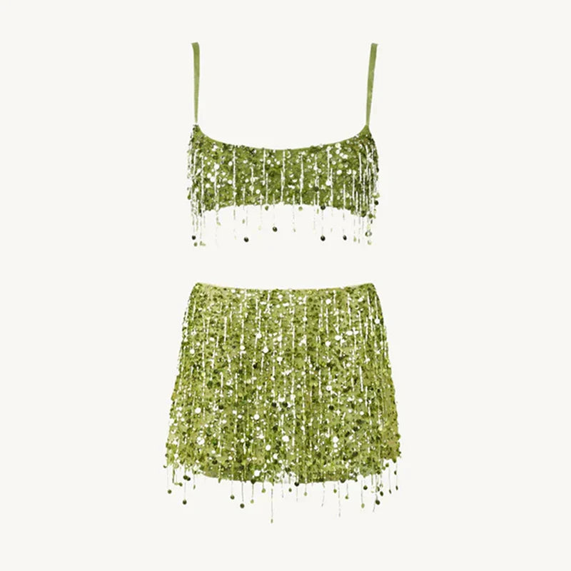 Dam bikiniset med skimrande paljetter och fransar. Perfekt för strand, pool eller festivaloutfit.