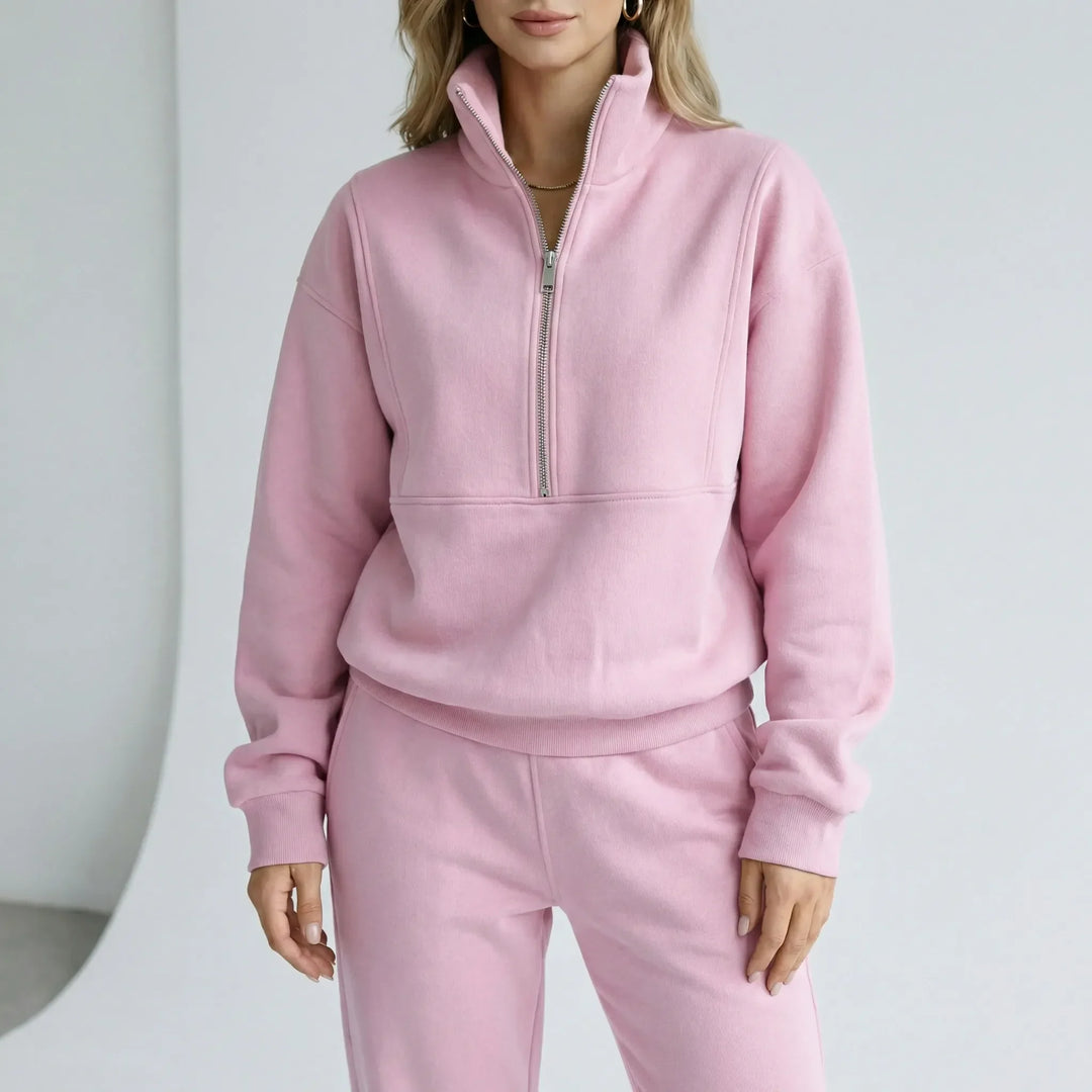 Lyxigt mjukt dam loungewear set, tvådelat med tröja och byxor. Vid passform för ultimat komfort.