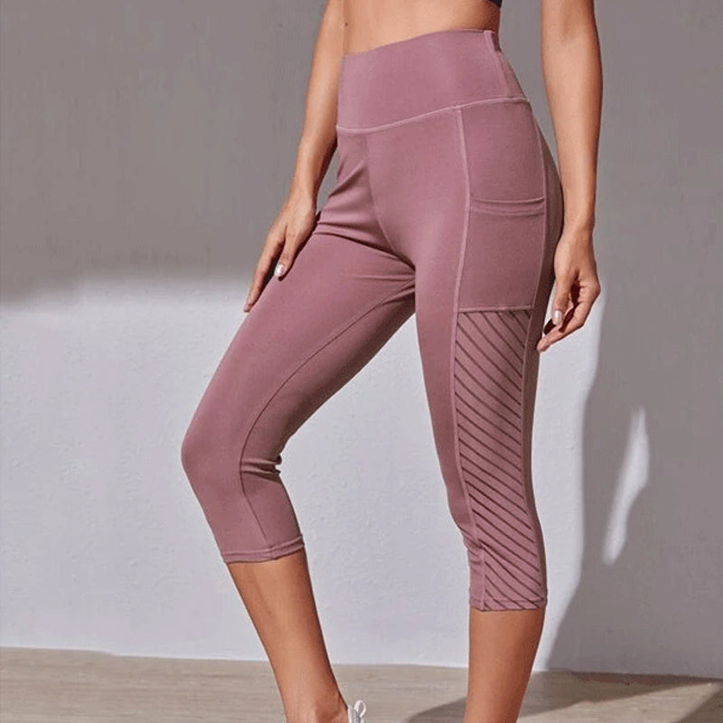 "Dam mesh yogabyxor med fickor, hög midja, sidomesh för andningsförmåga, stilrena och bekväma för träning och vardag."