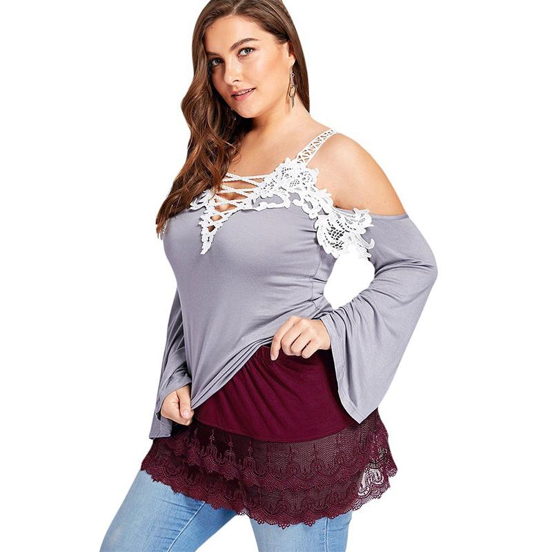 "Dam mini kjol skjortförlängare i polyester, elegant design i flera färger för en stilren look. Perfekt under korta toppar."