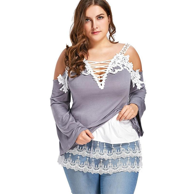 "Dam mini kjol skjortförlängare i polyester, elegant design i flera färger för en stilren look. Perfekt under korta toppar."