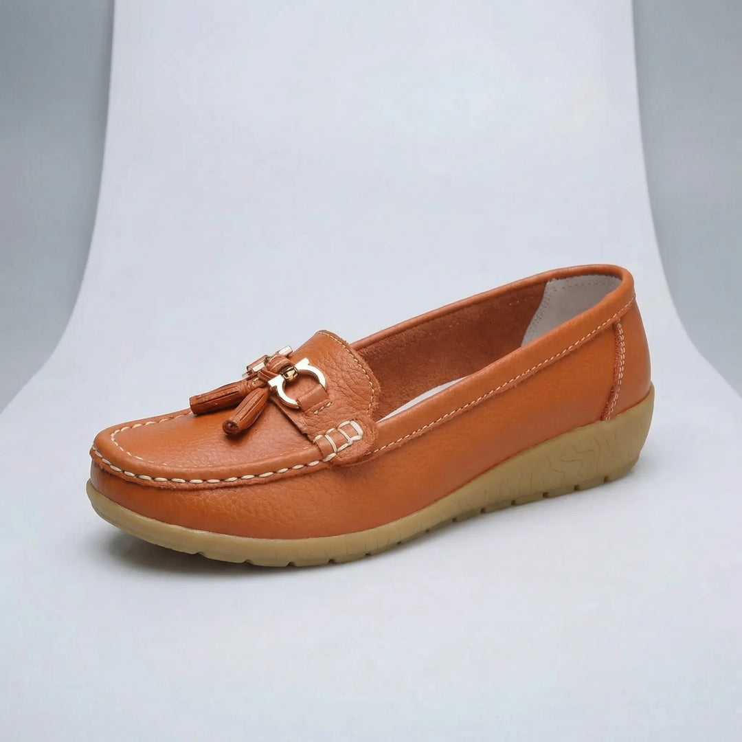 Gemma slip-ons: Lätta dammokassiner Veronika. Bekväma, fotriktiga vardagsskor för aktiv dag.
