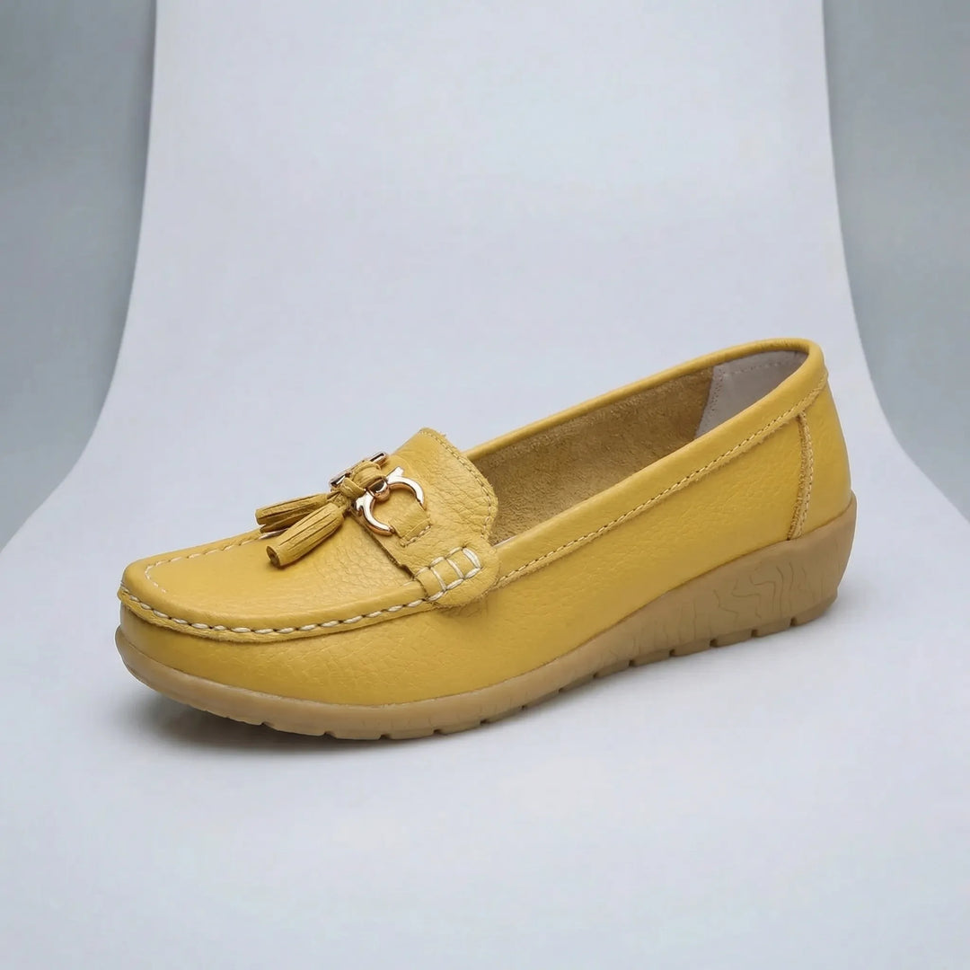 Eleganta och bekväma dammokassiner Gemma. Lätta vardagsskor och loafers, perfekta slip-ons.