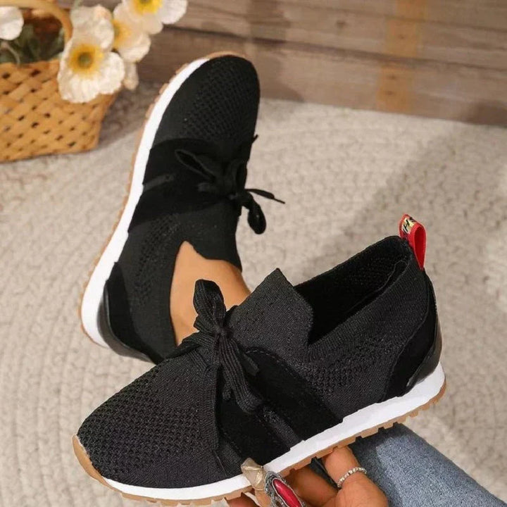 Eleganta slip-on dam komfortskor med klack. Stödjande och stötdämpande för bekväm vardag.