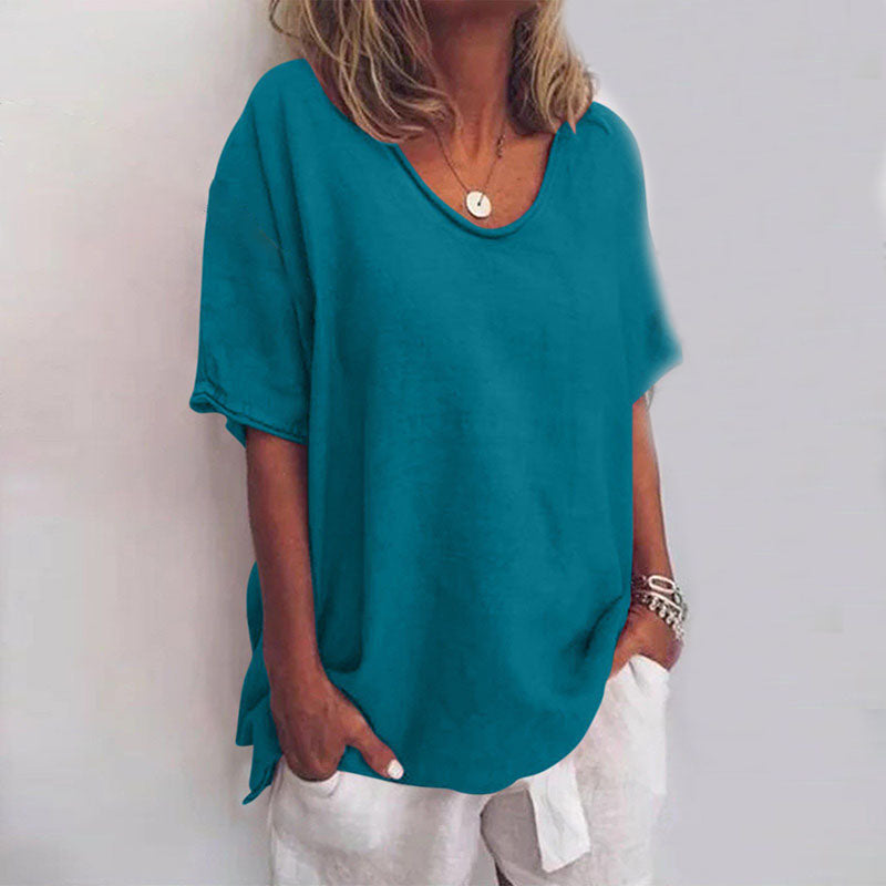 Vardagsmode dam t-shirt, oversized och skön med lös passform. Idealisk för avslappnad stil.
