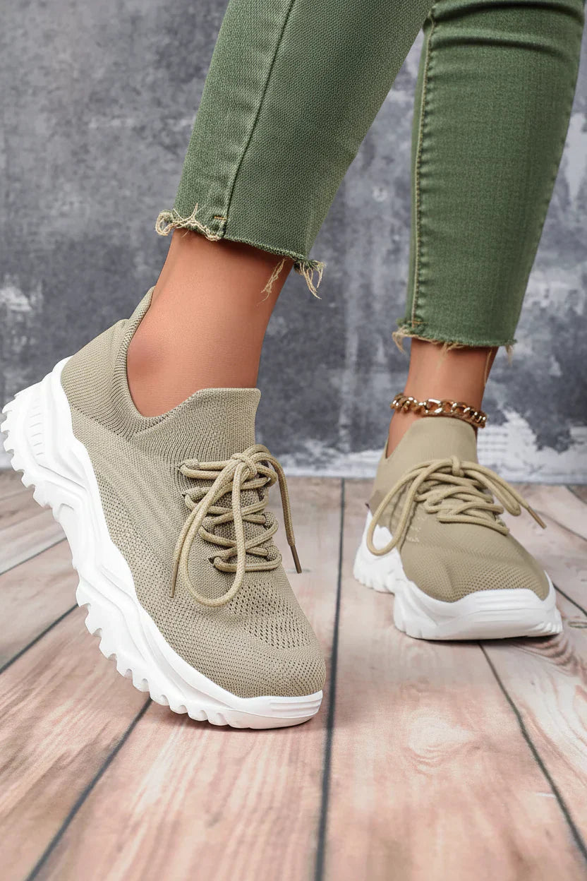 Bekväm dam sneaker, modell Abbey. Fotvänlig träningssko för optimal komfort hela dagen.