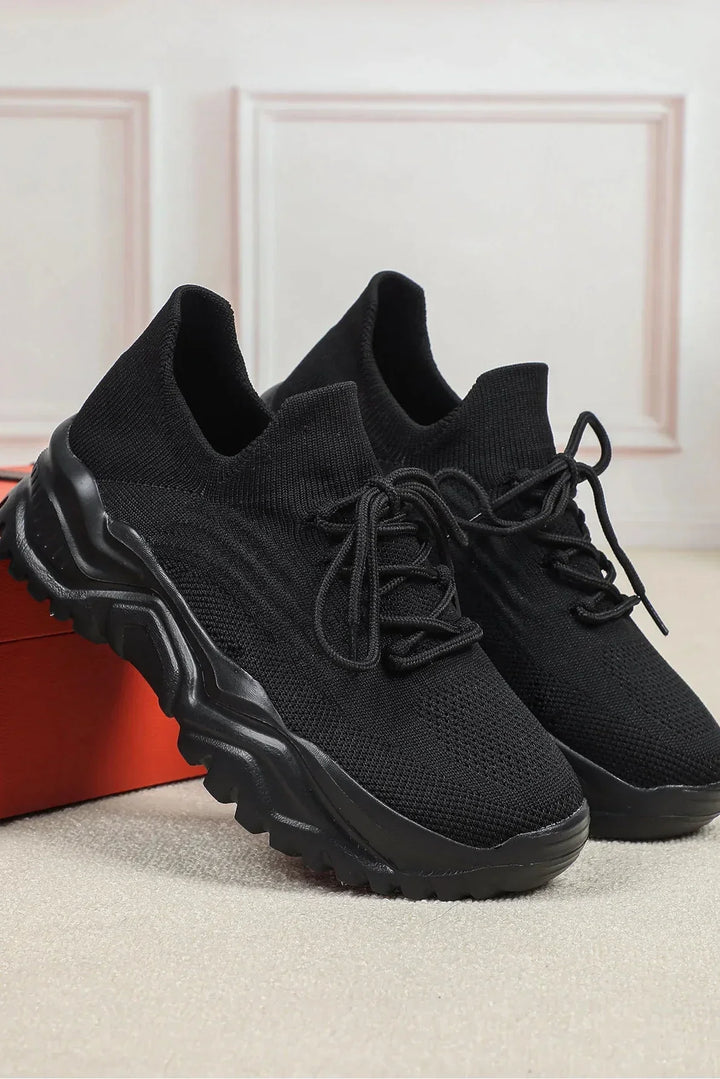 Abbey dam sneaker: lätta, platta träningsskor. Optimal komfort för promenader & vardagsbruk.
