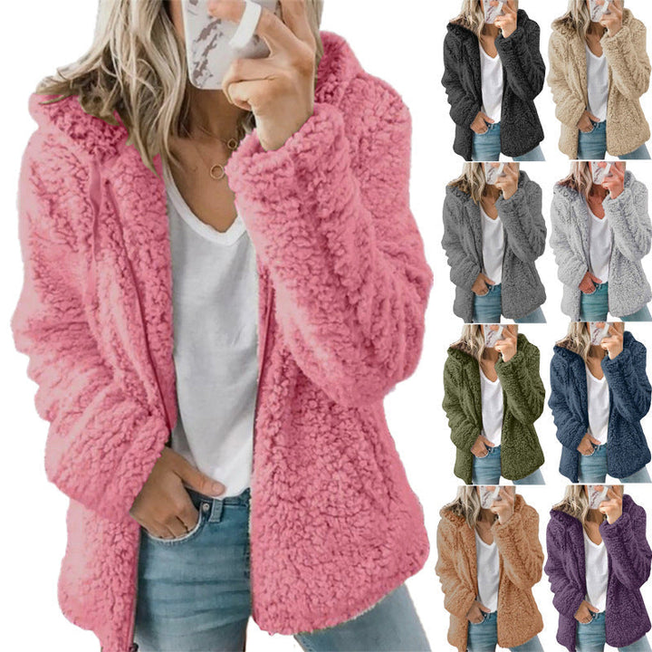 "Dam Polar Fleecejacka med dragkedja och huva, mjuk och varm design, tillgänglig i flera färger, framifrån vy."