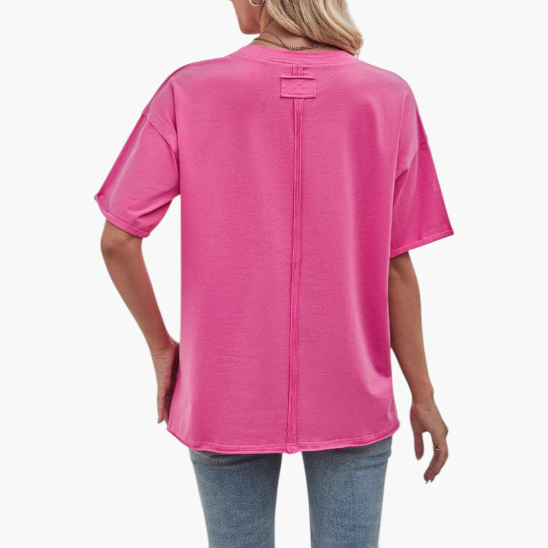 Bekväm dam t-shirt med lös passform och rund hals. Kortärmad i enfärgad design, perfekt för sommar och casual stil.